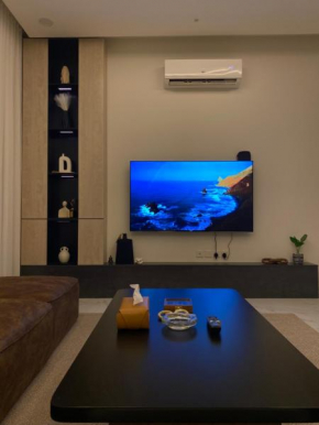 4Beds Condo front the Boulevard